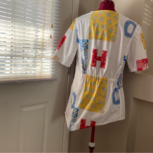 Handmade women v neck asymmetrical hemline cotton uniform top. Size 14.(M). Used - Picture 4 of 9